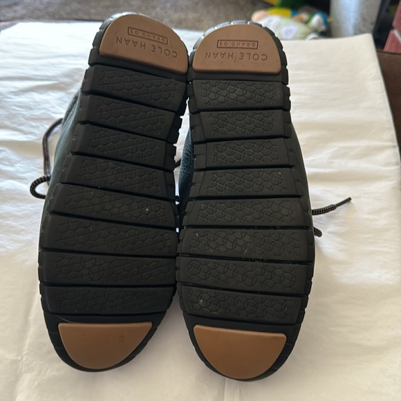 Cole Haan Zer0grand sneakers. Lightly worn. Non-smoking dog friendly home. - Picture 3 of 5